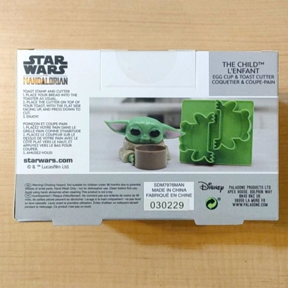 Star Wars The Mandalorian The Child Grogu Egg Cup & Toast Cutter - Picture 3 of 6